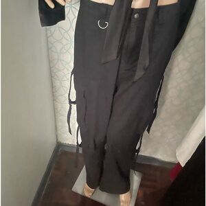 REFUGE stylish Cargo pant casual wear
Size XL